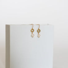 Load image into Gallery viewer, Promise Pearl Earrings