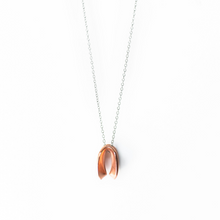 Load image into Gallery viewer, Bloom Necklace